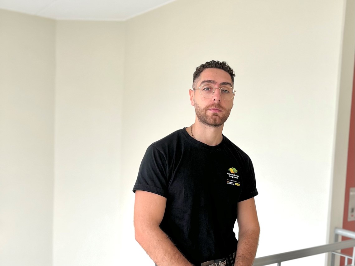 Porträttbild på ESEM-medarberaren Sakhr.